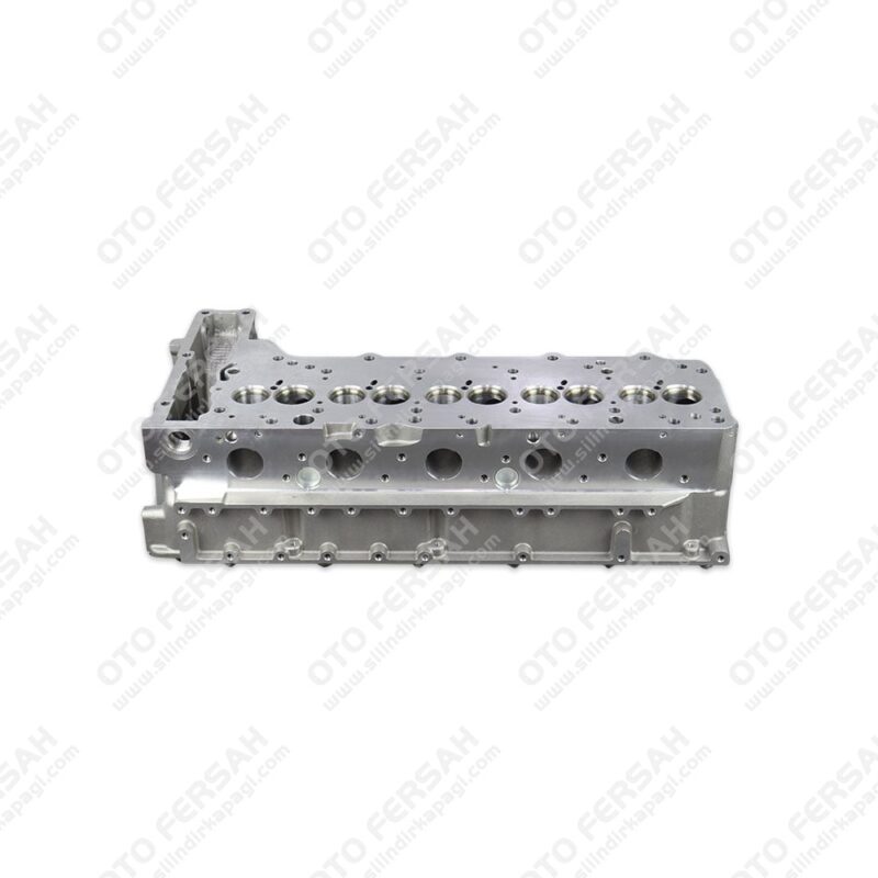 Mercedes Sprinter 212 D Silindir Kapağı - Alt Görünüm